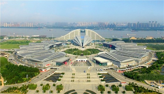 國際展會(huì)場(chǎng).jpg 國際展會(huì)場(chǎng).jpg